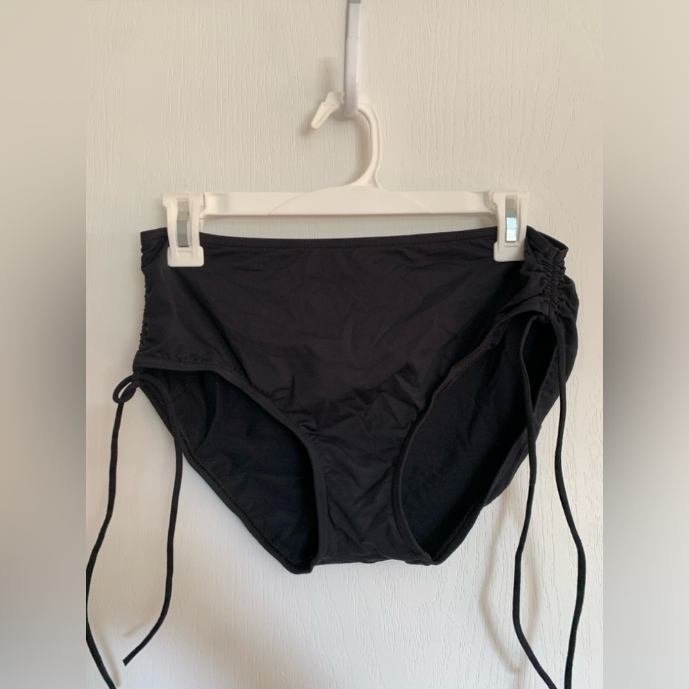 Lands’ End black swim bottom with adjustable side ties